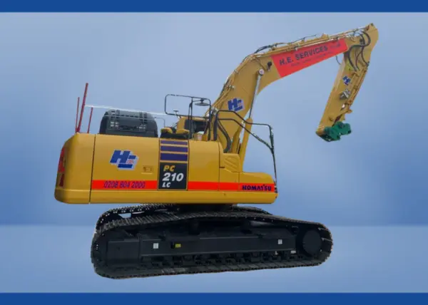 Komatsu PC210 Tracked Excavator Hire - 14 Tonne Excavator
