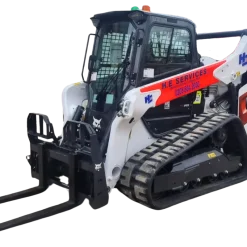 Bobcat tracked loader (1)