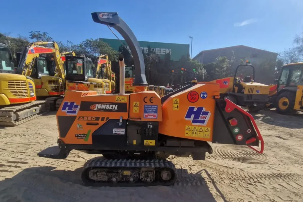 Devon Plant Hire - Tracked wood chipper hire