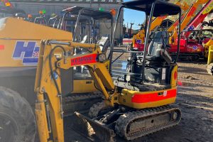 HE PC14 mini digger hire